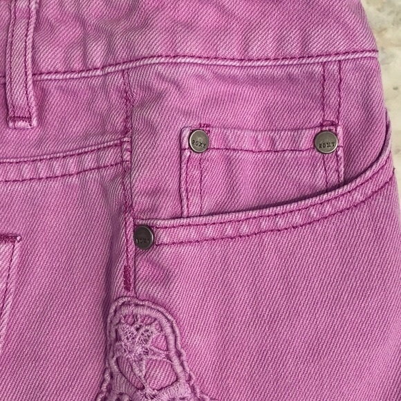 Roxy Pink Denim Button Fly Shorts Size 27 - Picture 8 of 16